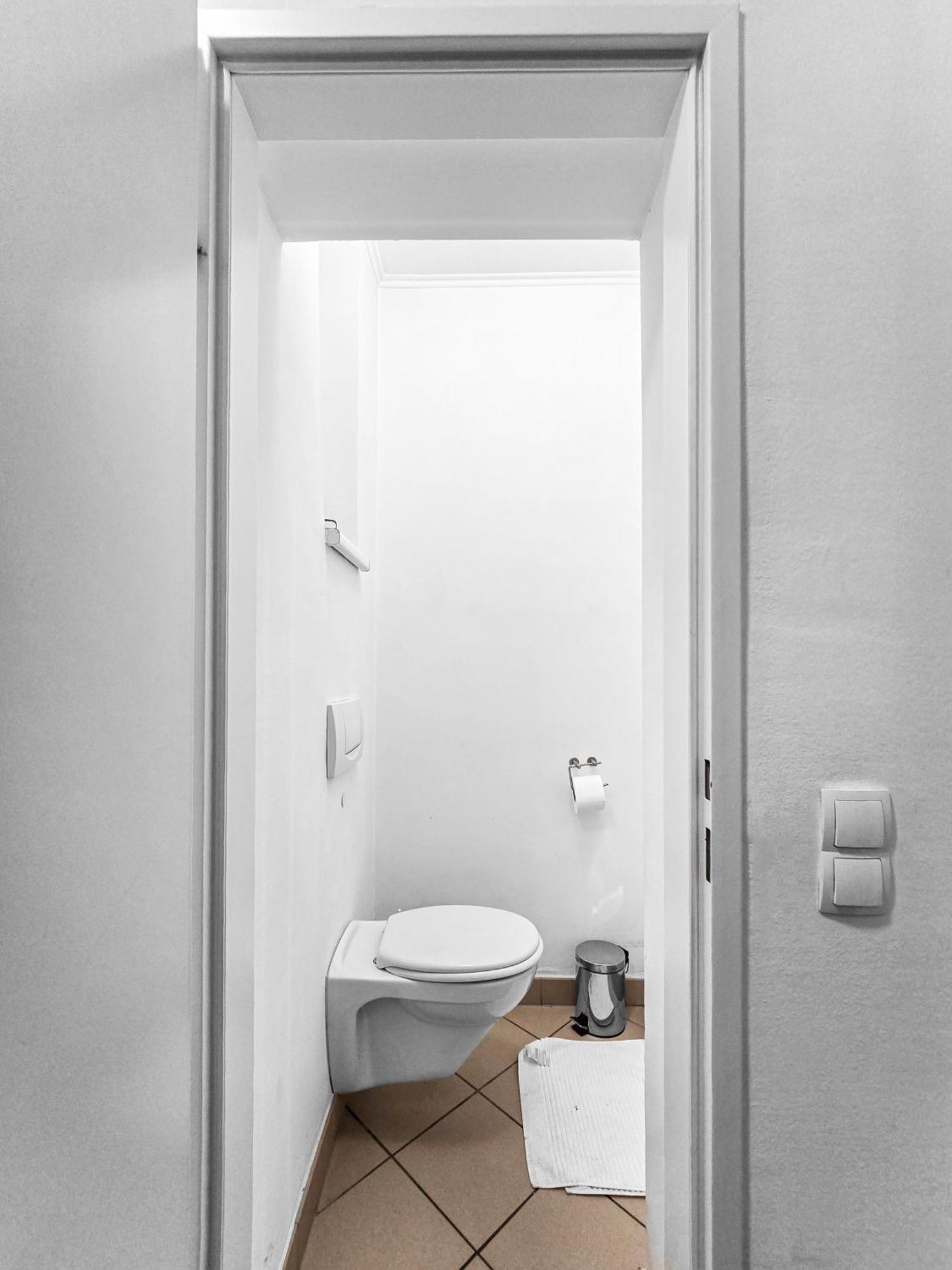 Spacious Three-Bedroom, Three King-Size Beds Βιέννη Εξωτερικό φωτογραφία