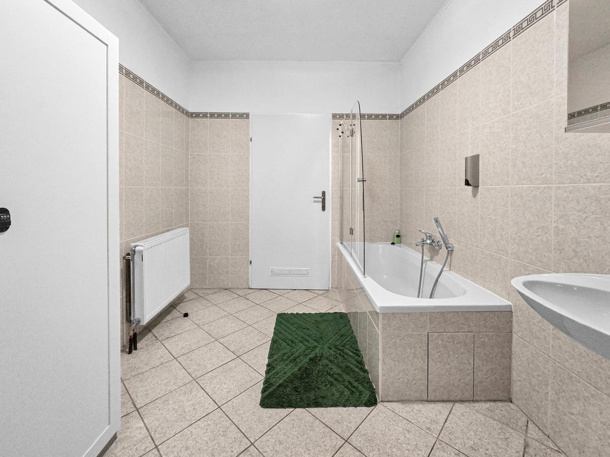Spacious Three-Bedroom, Three King-Size Beds Βιέννη Εξωτερικό φωτογραφία